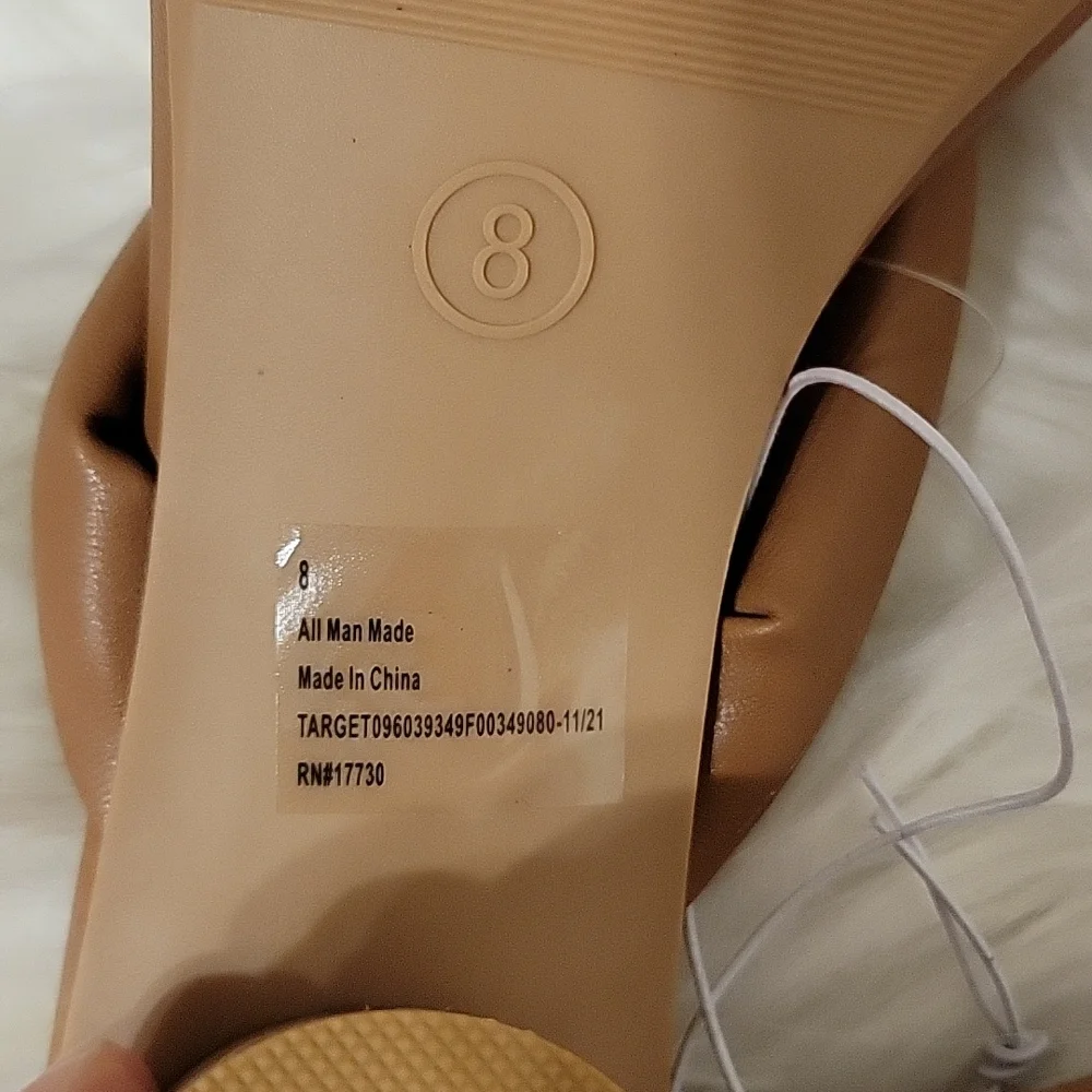A New Day Elvie Round Heel Sandals Brown Memory Foam insole padded strap 8 New… - Picture 8 of 11